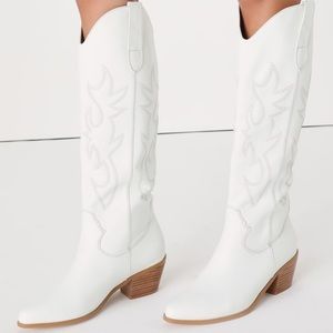 Brand new never worn Billini white cowgirl boots